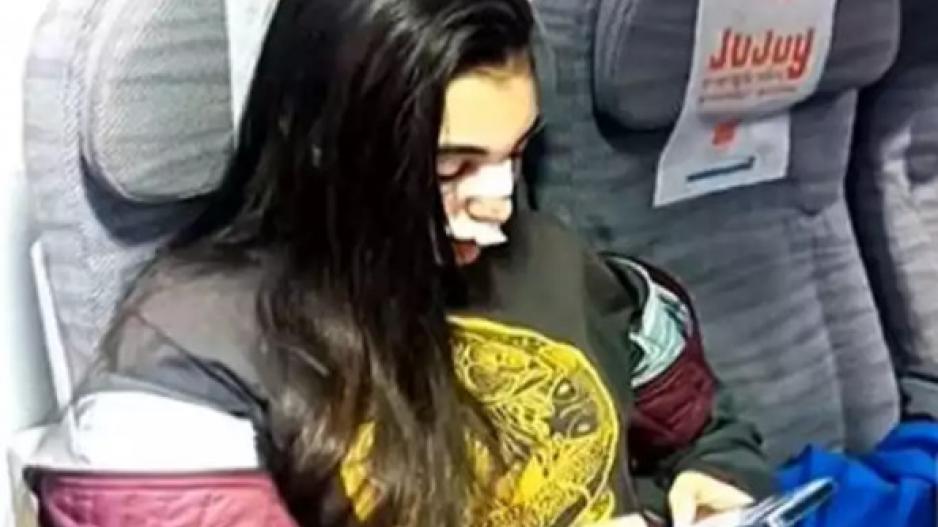 Πανικός σε πτήση: Επιβάτες χτυπούσαν στο ταβάνι, αντικείμενα εκσφενδονίστηκαν – Βίντεο