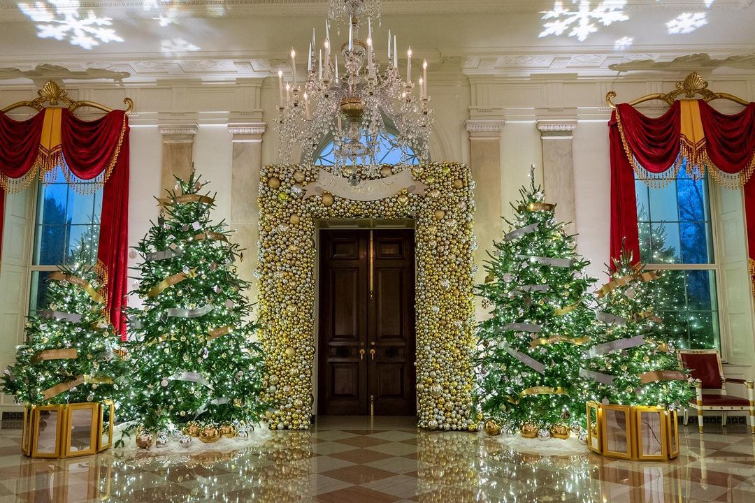 O Λευκός οίκος φόρεσε τα γιορτινά του - Η Jill Biden ανέβασε τις πρώτες φωτογραφίες