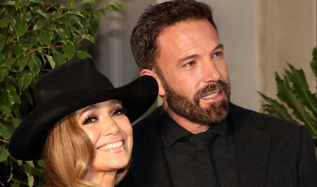 Νέα σύννεφα στo γάμο Jennifer Lopez-Ben Affleck: «Δεν είναι ευτυχισμένος, έχει γίνει η μαριονέτα της»