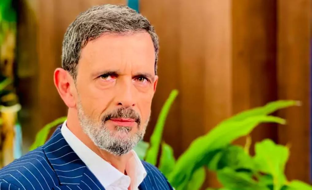 Λεωνίδας Κακούρης: Μιλάει πρώτη φορά για τη συνεργασία με τον 10χρονο γιο του στο θέατρο