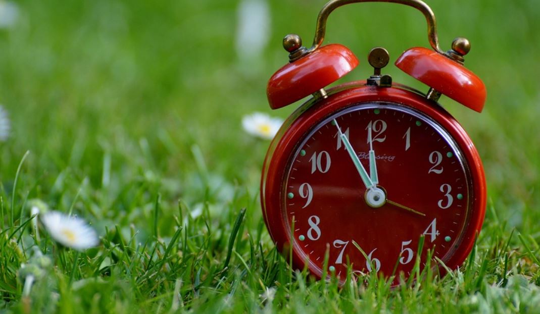 Αλλαγή ώρας: Πότε γυρνάμε τους δείκτες των ρολογιών μας μια ώρα μπροστά;