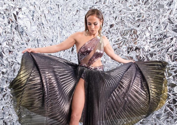 Jennifer Lopez: Η νέα της εμφάνιση έκλεψε τις εντυπώσεις