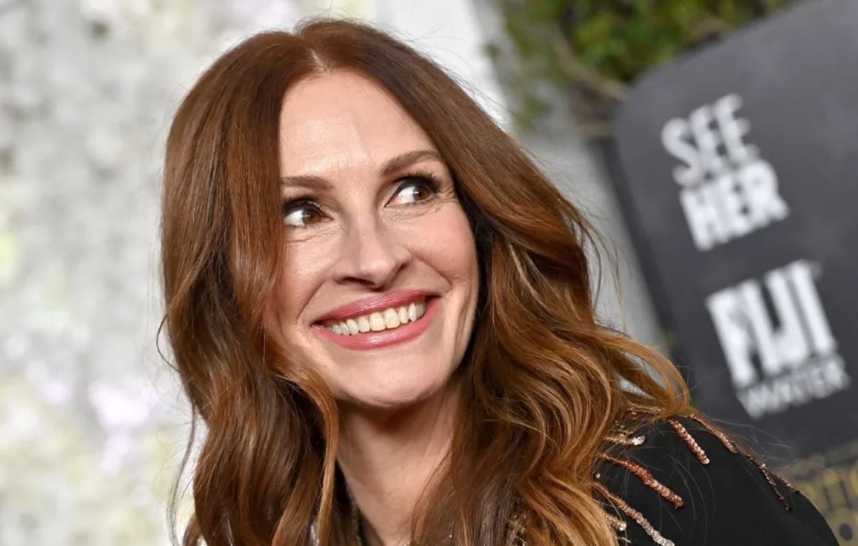 Julia Roberts: Έκανε μια μεγάλη αλλαγή στα μαλλιά της