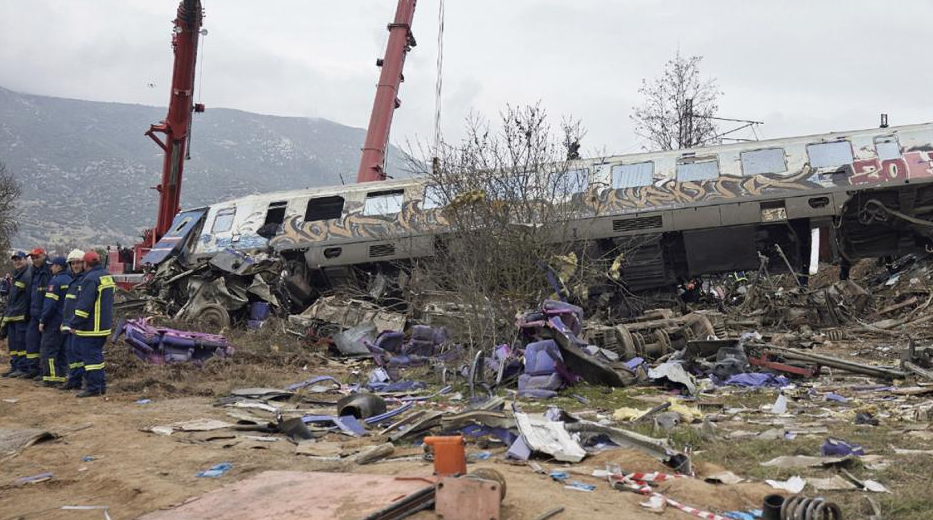 Τραγωδία στα Τέμπη: Απολογείται σήμερα ο σταθμάρχης που έφυγε νωρίτερα