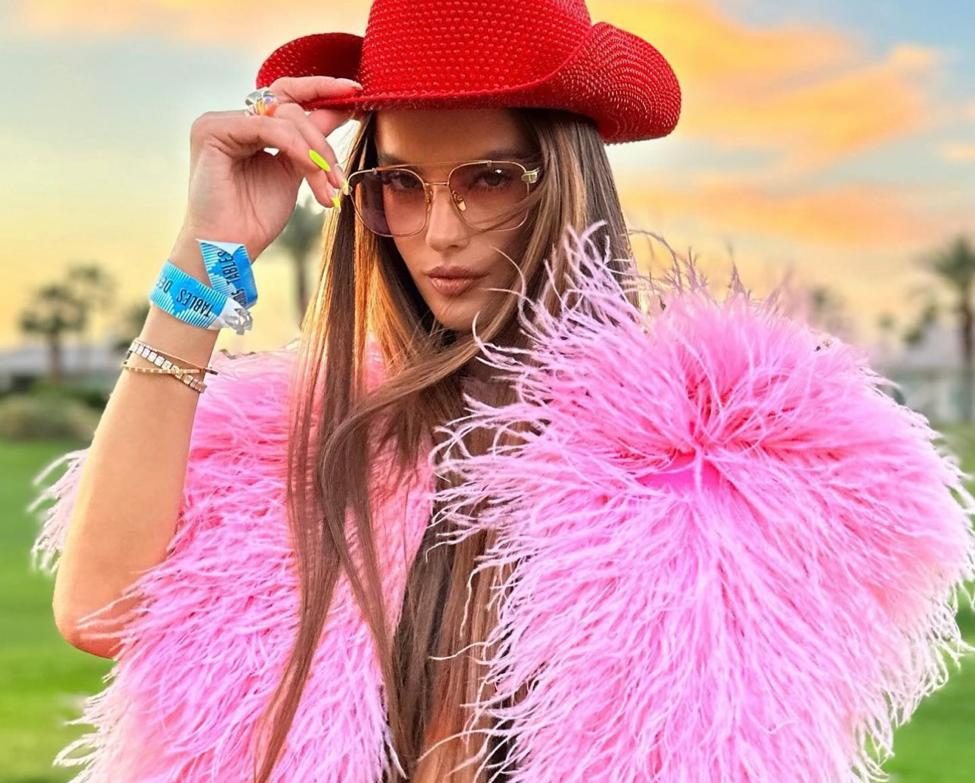 Coachella 2023: Τα boho-chic looks που έκλεψαν τις εντυπώσεις