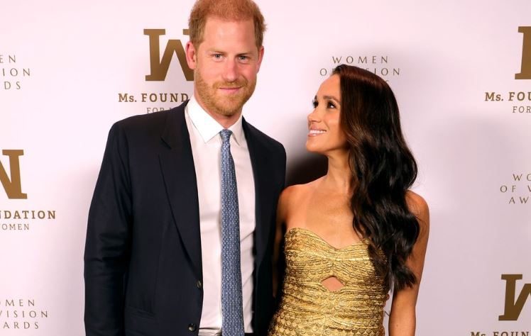 Meghan Markle: Η υπέροχη glam εμφάνιση με τον Πρίγκιπα Χάρι και την μαμά της