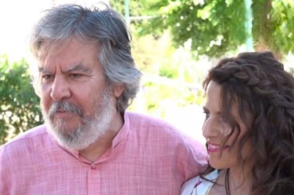 Βασίλης Χαλακατεβάκης: Συγκινημένος στη βάπτιση της κόρης του – «Με είπε μπαμπάκα»