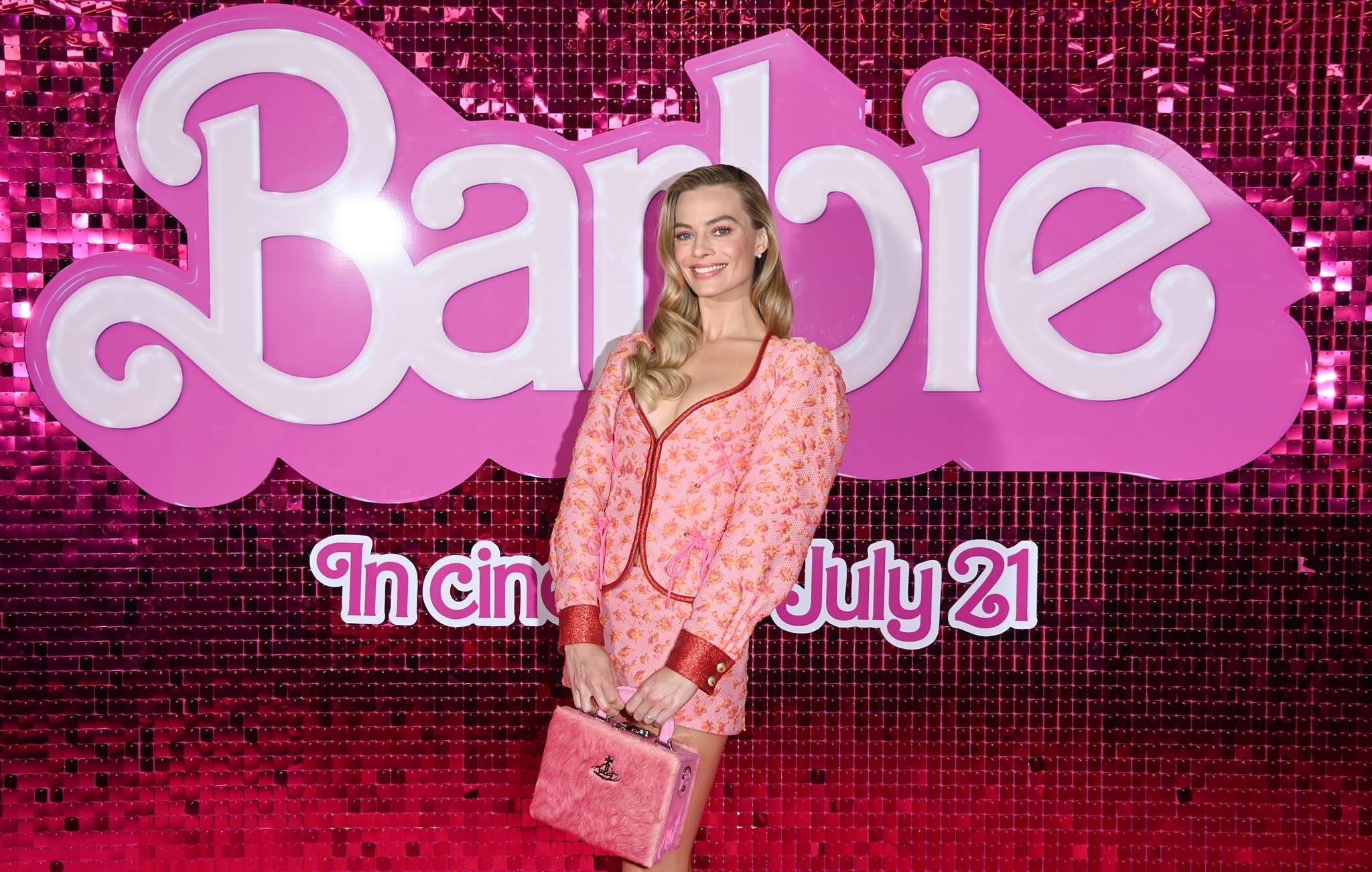 Πόσα χρήματα πήρε η Margot Robbie για να γίνει… Barbie; Και πόσα ο 