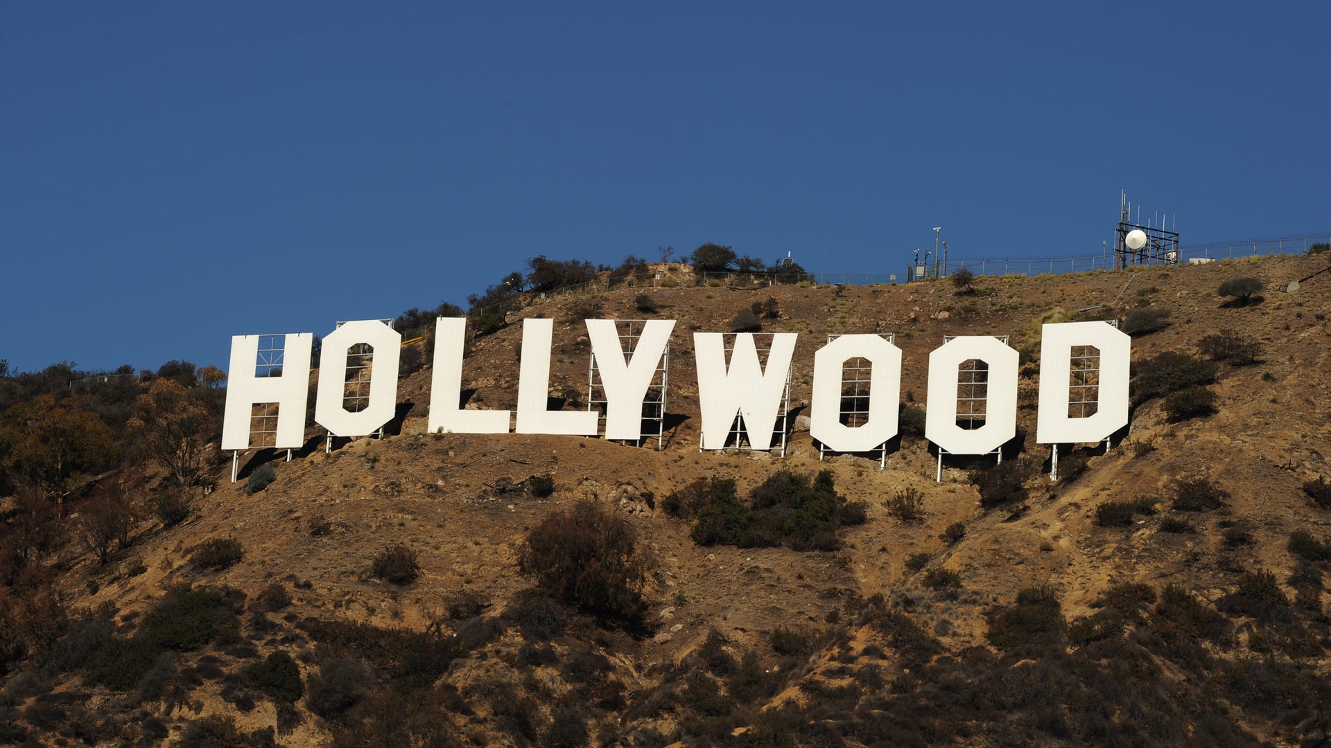 Απεργία στο Χόλιγουντ: Οι σεναριογράφοι θα αξιολογήσουν αντιπρόταση των στούντιο