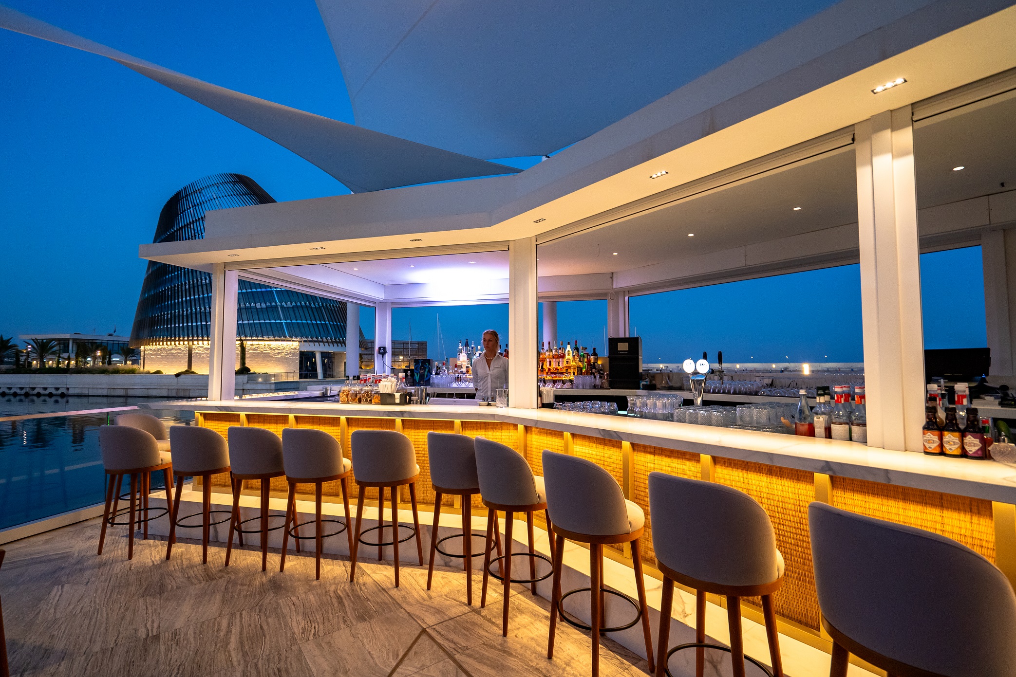 <strong>Ζήστε τη μαγεία της Κούβας: Cuban Night στο Le Sundeck Robuchon</strong>