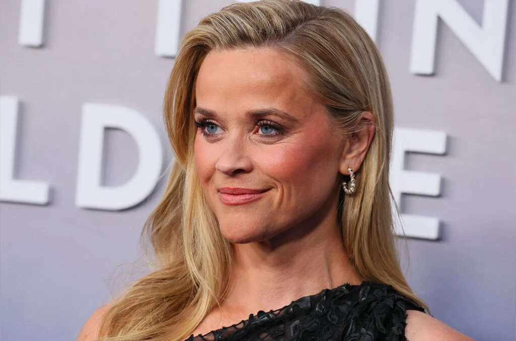 Η Reese Witherspoon σε δύο σπάνιες φωτογραφίες με τον γιο της