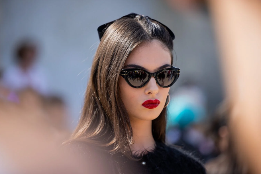 Το lip combo για το τέλειο κόκκινο χρώμα που προτείνει μία celebrity makeup artist