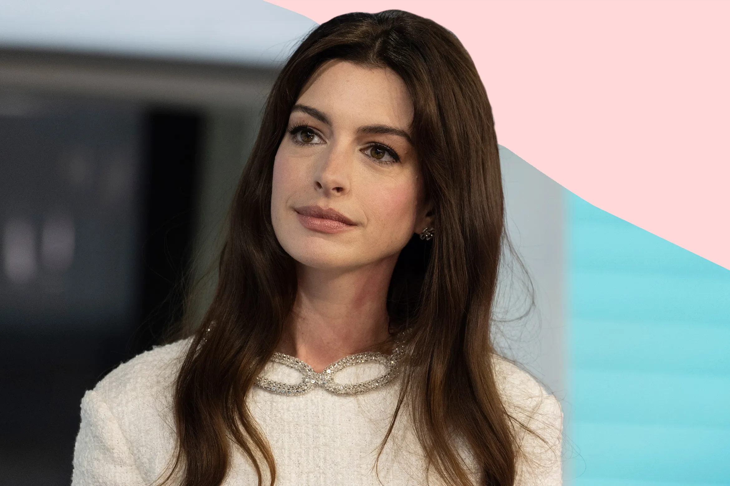 Anne Hathaway: “Όταν ξεκινούσα μου έλεγαν ότι δεν θα είχα δουλειά μετά τα 35”