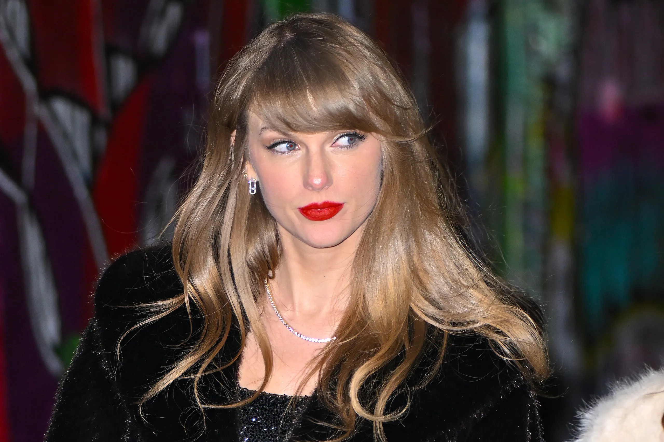 Taylor Swift: To party look της κόστιζε πάνω από 2000 ευρώ