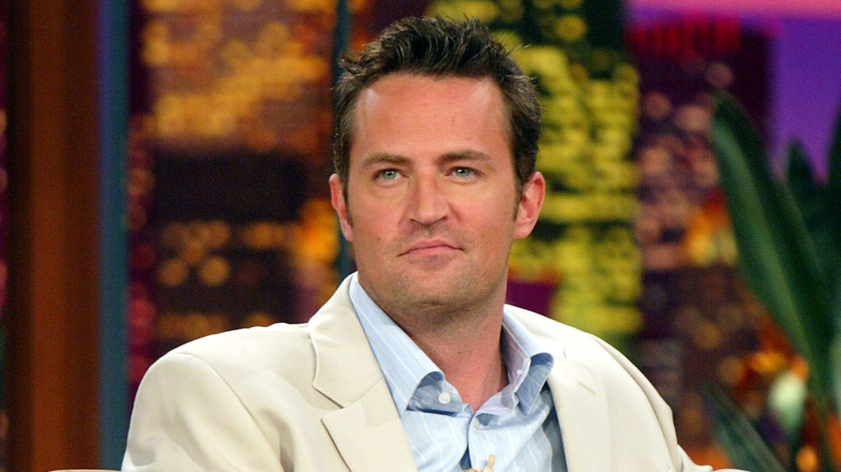 Θύελλα αντιδράσεων για την «απουσία» του Matthew Perry από τα BAFTA 2024