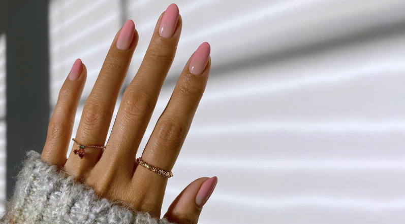 Ombre Obsession: Τα nail designs που θα λατρέψεις