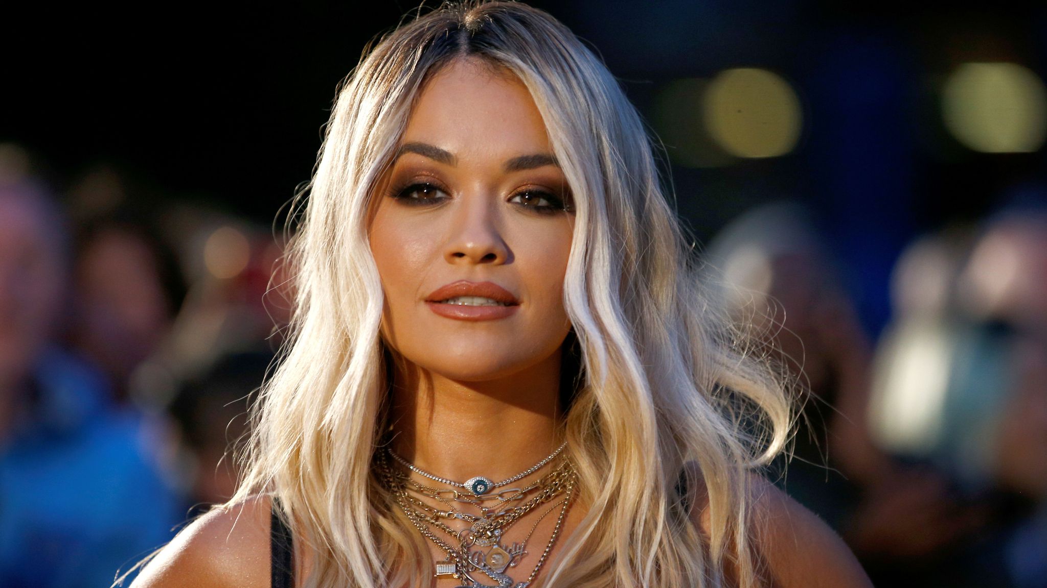 Rita Ora: Αποκαλύπτει πώς αντιμετωπίζει τις κρίσεις πανικού