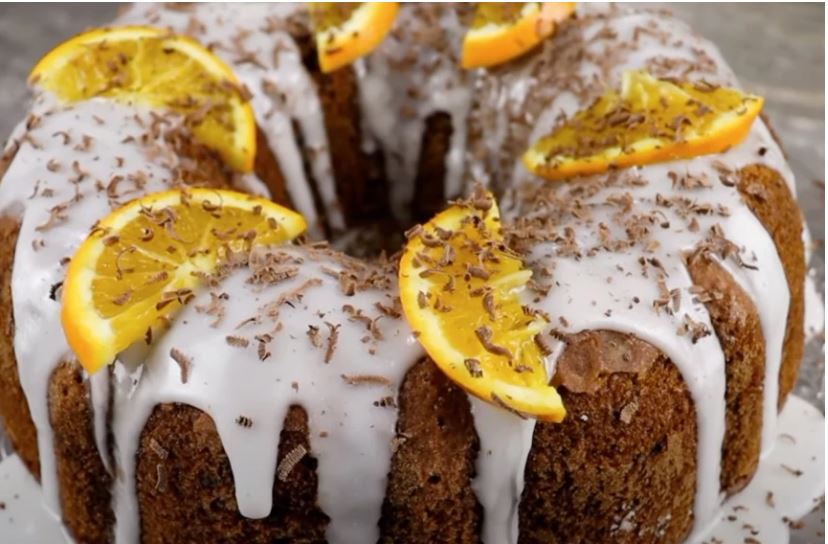 Συνταγή: Εύκολο νηστίσιμο κέικ σοκολάτα – πορτοκάλι χωρίς μίξερ