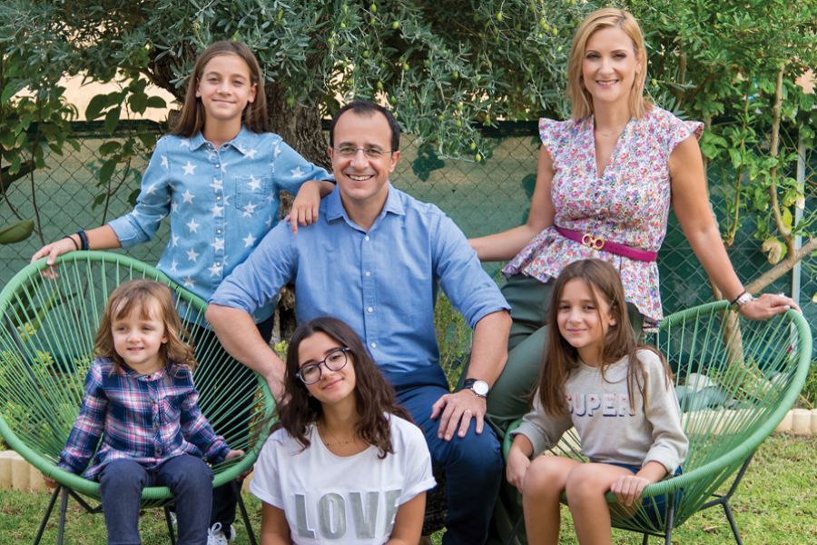 Νίκος Χριστοδουλίδης: Τα τρυφερά στιγμιότυπα με τις κόρες του