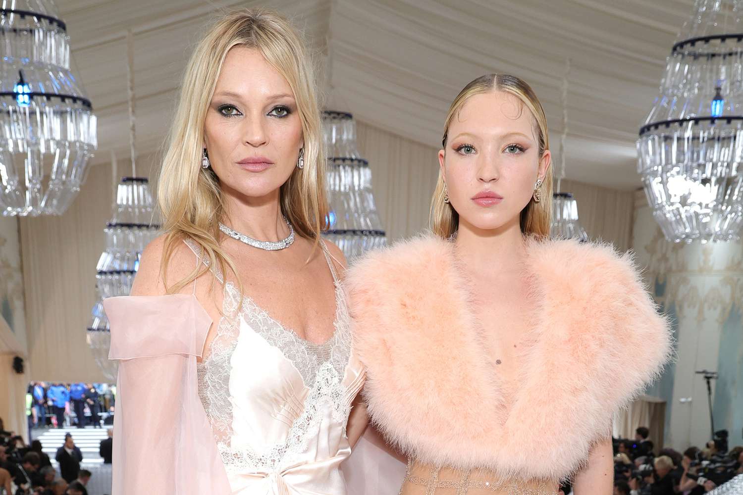 Kate Moss: Για πρώτη φορά μαζί με την κόρη της Lila Moss σε καμπάνια