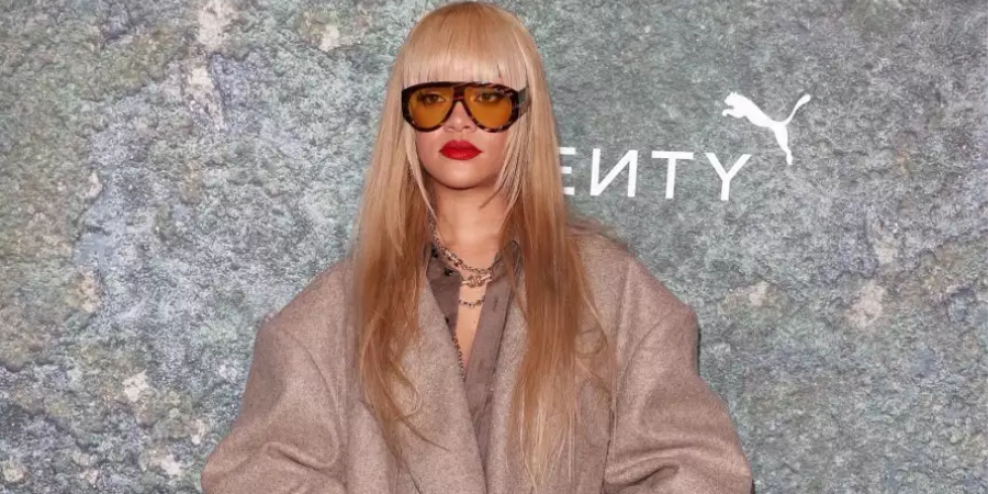 Rihanna: Statement εμφάνιση με oversized outfit