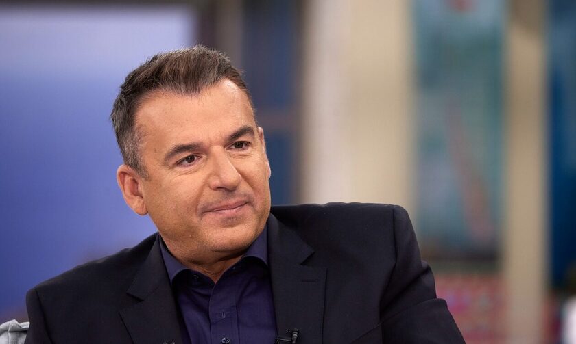 Λιάγκας: Επιτίθεται σε Τσιμτσιλή και Παπανώτα με αφορμή τον γάμο του Κασσελάκη