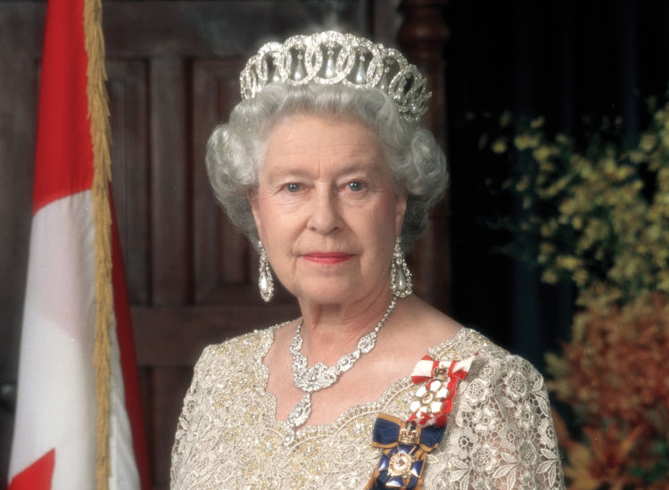Βασίλισσα Ελισάβετ: Στη δημοσιότητα από το Buckingham σπάνια πορτρέτα