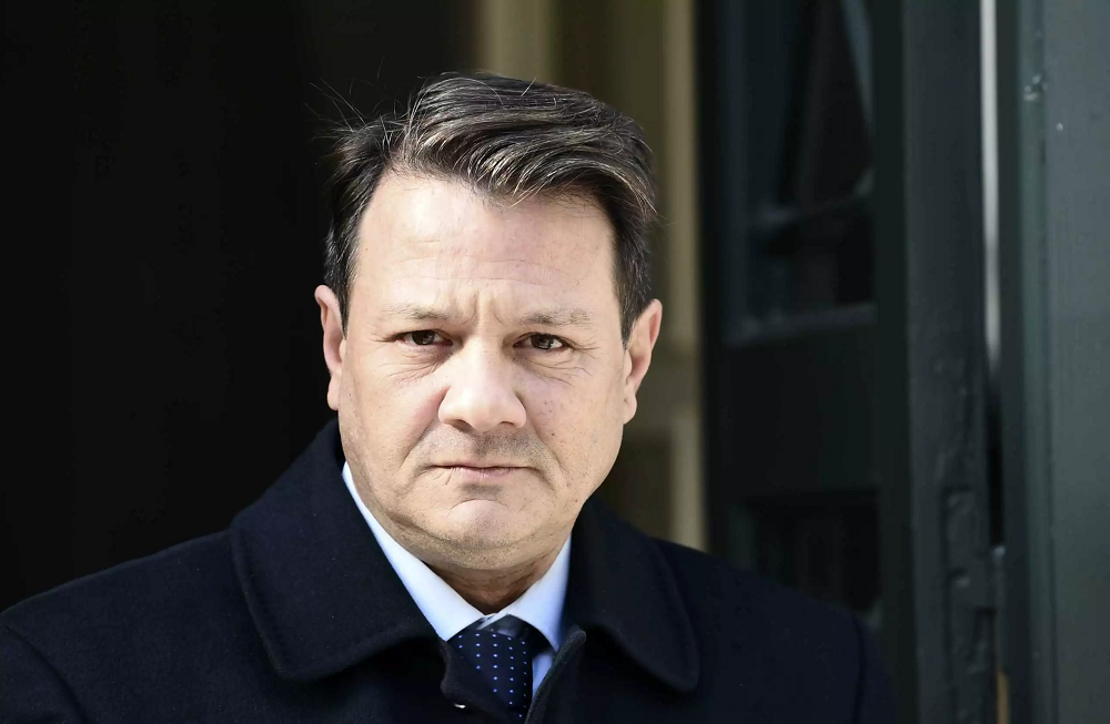 Αποκάλυψη: Ο Λύτρας λίγο αφού συνελήφθη χωρίς χειροπέδες & συνοδεία αστυνομικού (ΦΩΤΟ)