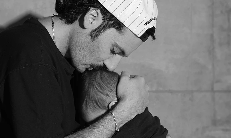 Βασίλης Χαραλάμπους: «Πολλές φορές νιώθω περήφανος που είμαι πατέρας»