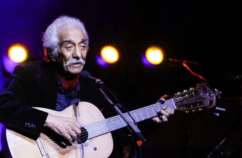 Κώστας Χατζής: «Eίχαν απαγορεύσει να εμφανιστώ στο Ηρώδειο - Όλοι είχαν περάσει εκτός από τον γύφτο»