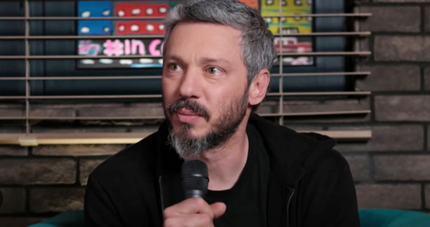 Ανείπωτη θλίψη για Αλκίνοο: Έφυγε από την ζωή η μητέρα του