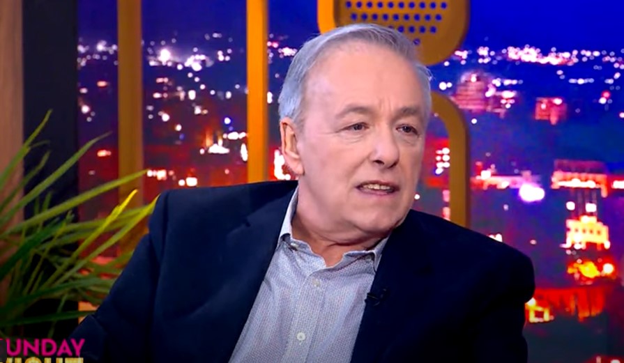 Μικρούτσικος για Καινούργιου: 