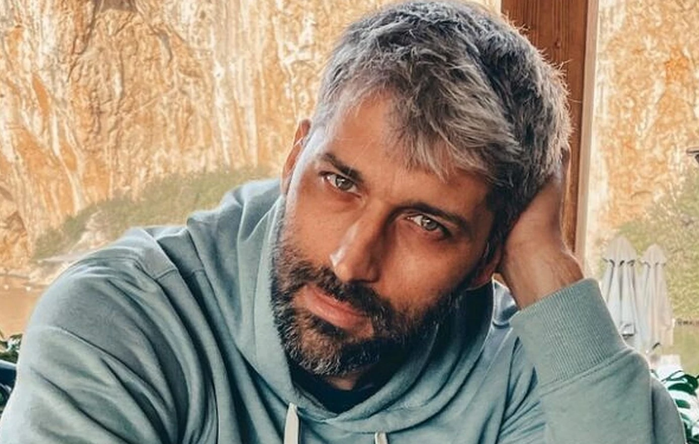 Αλέξης Παππάς: Η απάντησή του στα ρατσιστικά σχόλια – «Είμαι Έλληνας, απλώς γεννήθηκα στη Βόρεια Ήπειρο»