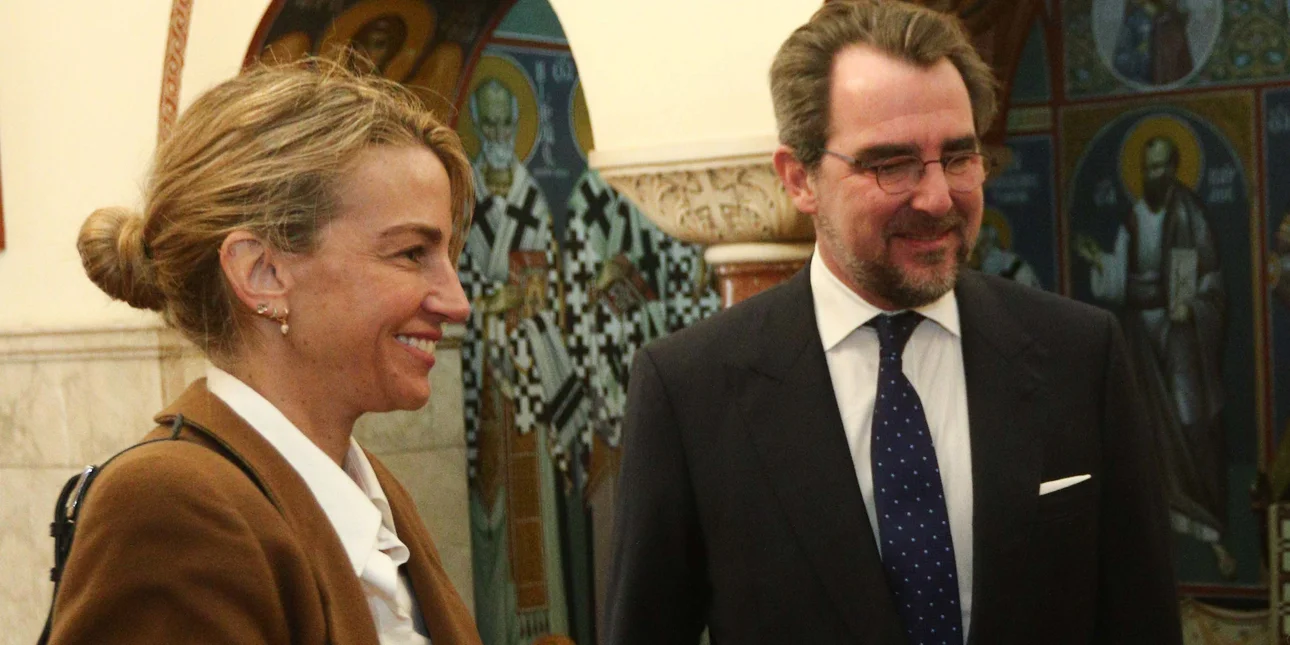Γάμος Ντε Γκρες & Βαρδινογιάννη: Αντί για στέφανα... στέμματα - Οι τελευταίες αποκαλύψεις