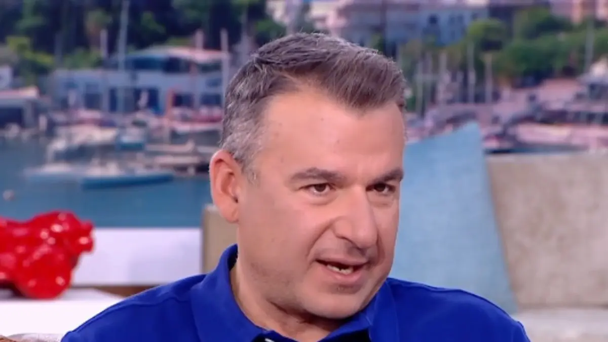 «Μου λείπει ακόμα…»: Η στιγμή που o Γιώργος Λιάγκας “λύγισε” στον αέρα
