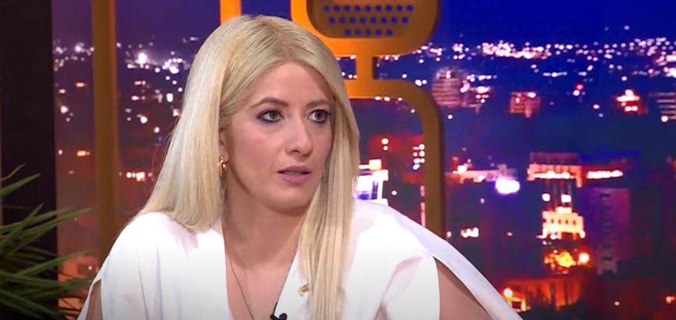 “Δέχομαι υπόγειο πόλεμο”: Η Αννίτα Δημητρίου απαντά στις φήμες για την οικογένειά της(ΒΙΝΤΕΟ)