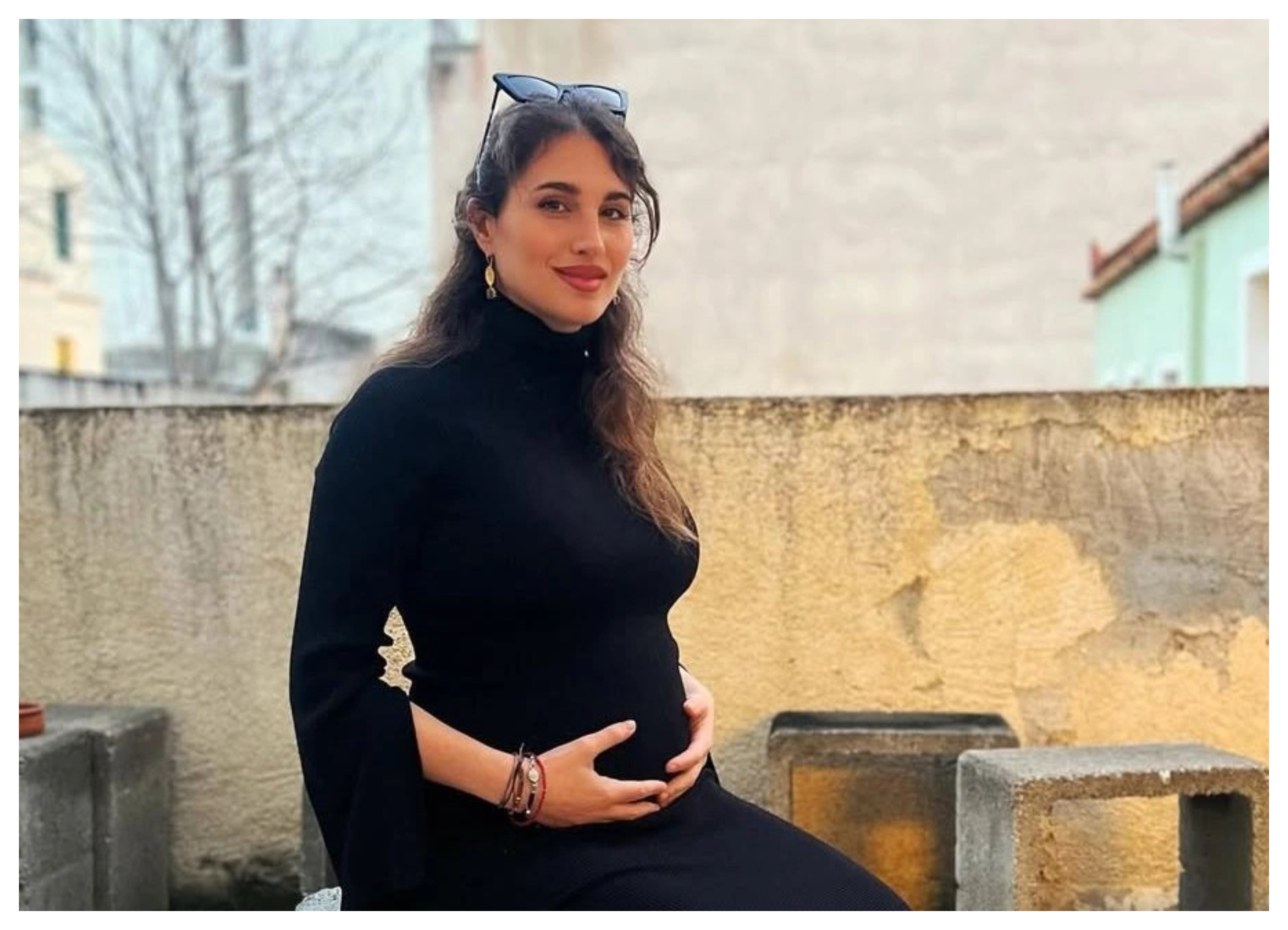 Παυλίνα Βουλγαράκη: Ποζάρει πρώτη φορά με τη νεογέννητη κόρη της (ΦΩΤΟ)