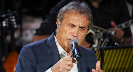 «Γιατί μου κάνουν παρατήρηση που μιλάω για τα σκουπίδια της δισκογραφίας; Αφού τα μισά είναι σκουπίδια»