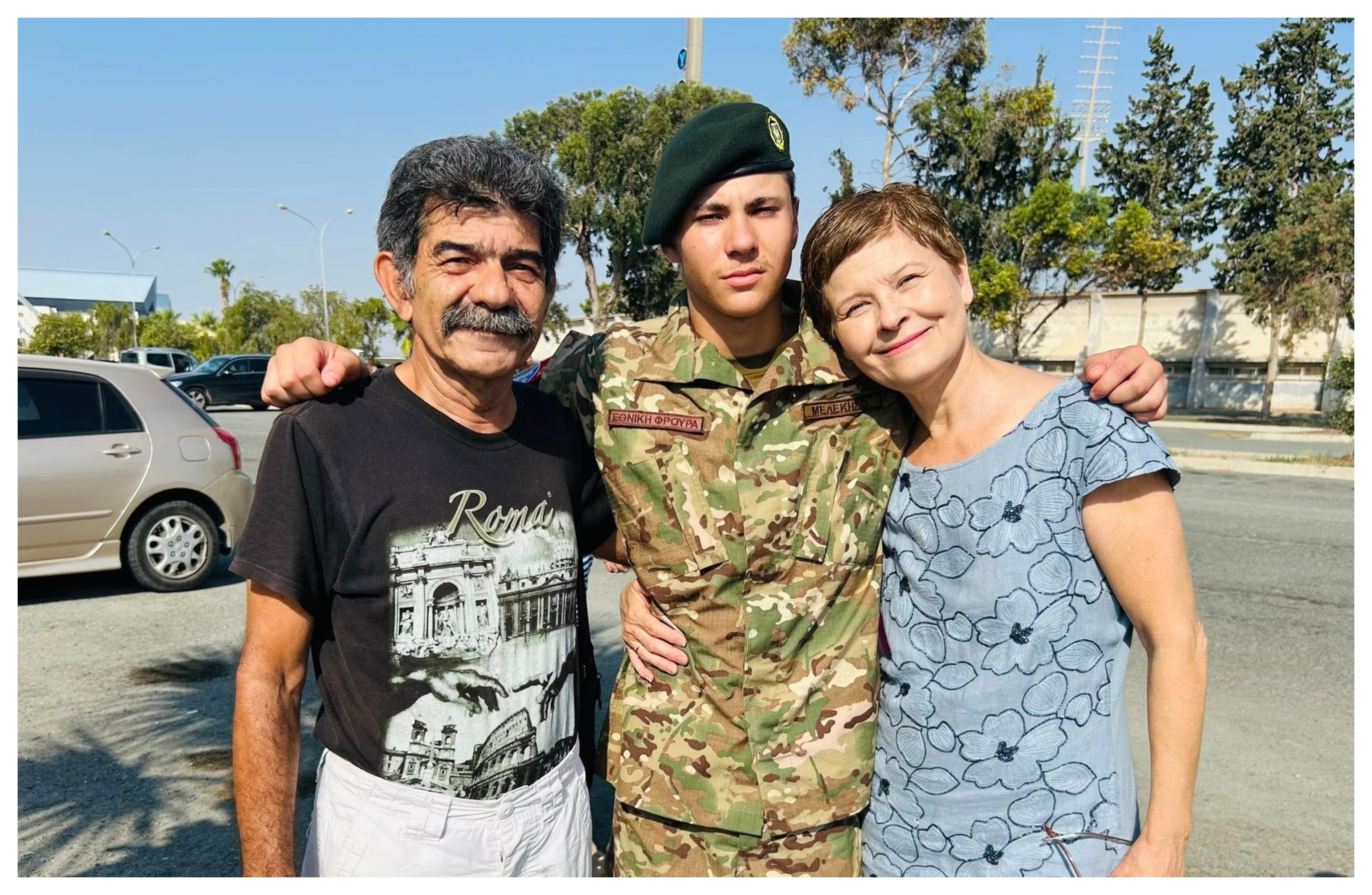 Συγκίνηση για τον Ανδρέα & τη Μόνικα Μελέκη – Ο γιος τους κατετάγη στον στρατό (ΦΩΤΟ)
