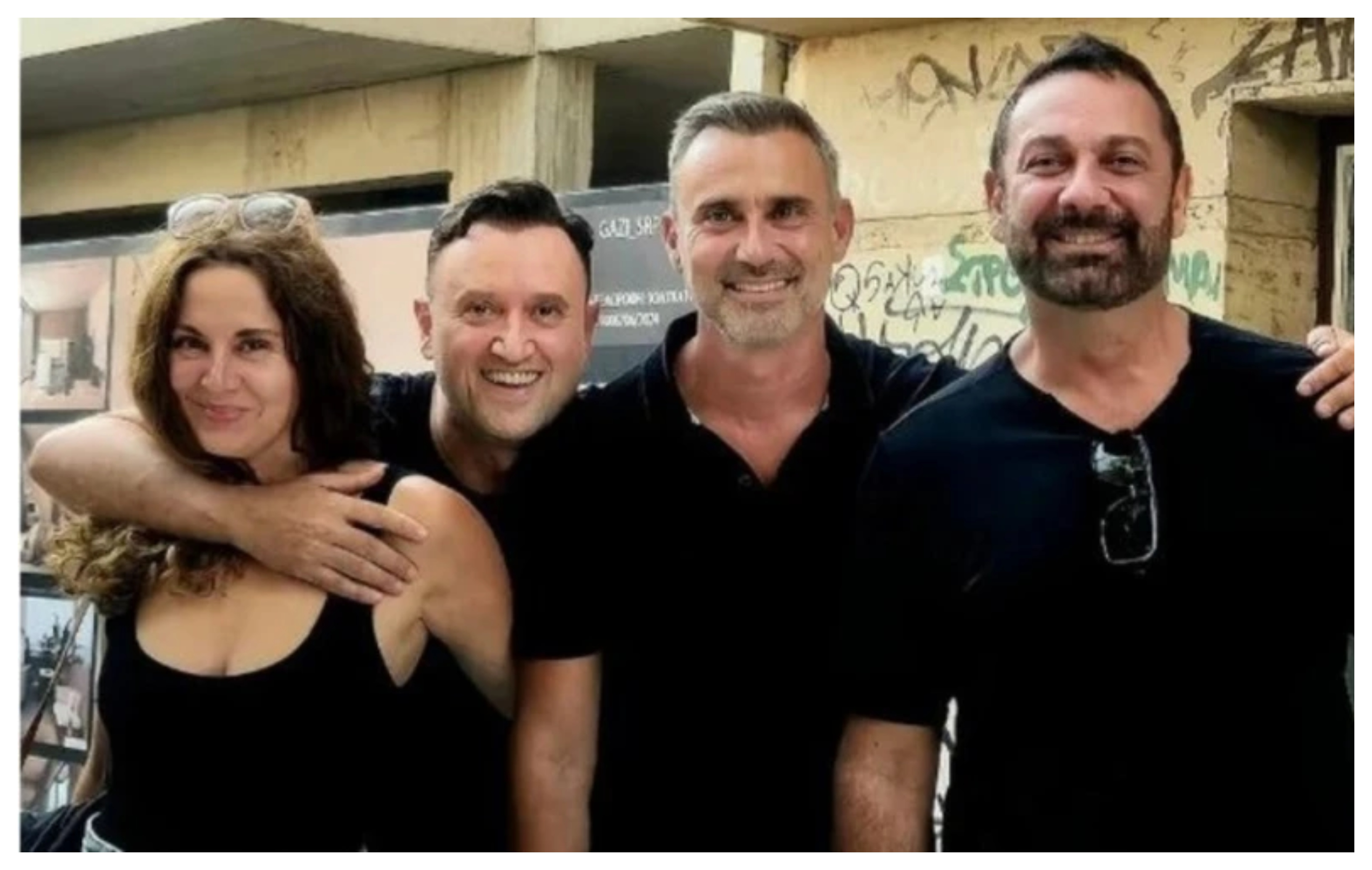 Σάλος με τη χαμογελαστή φωτογραφία των πρωταγωνιστών του «Παρά Πέντε» στην κηδεία του Μιχελή