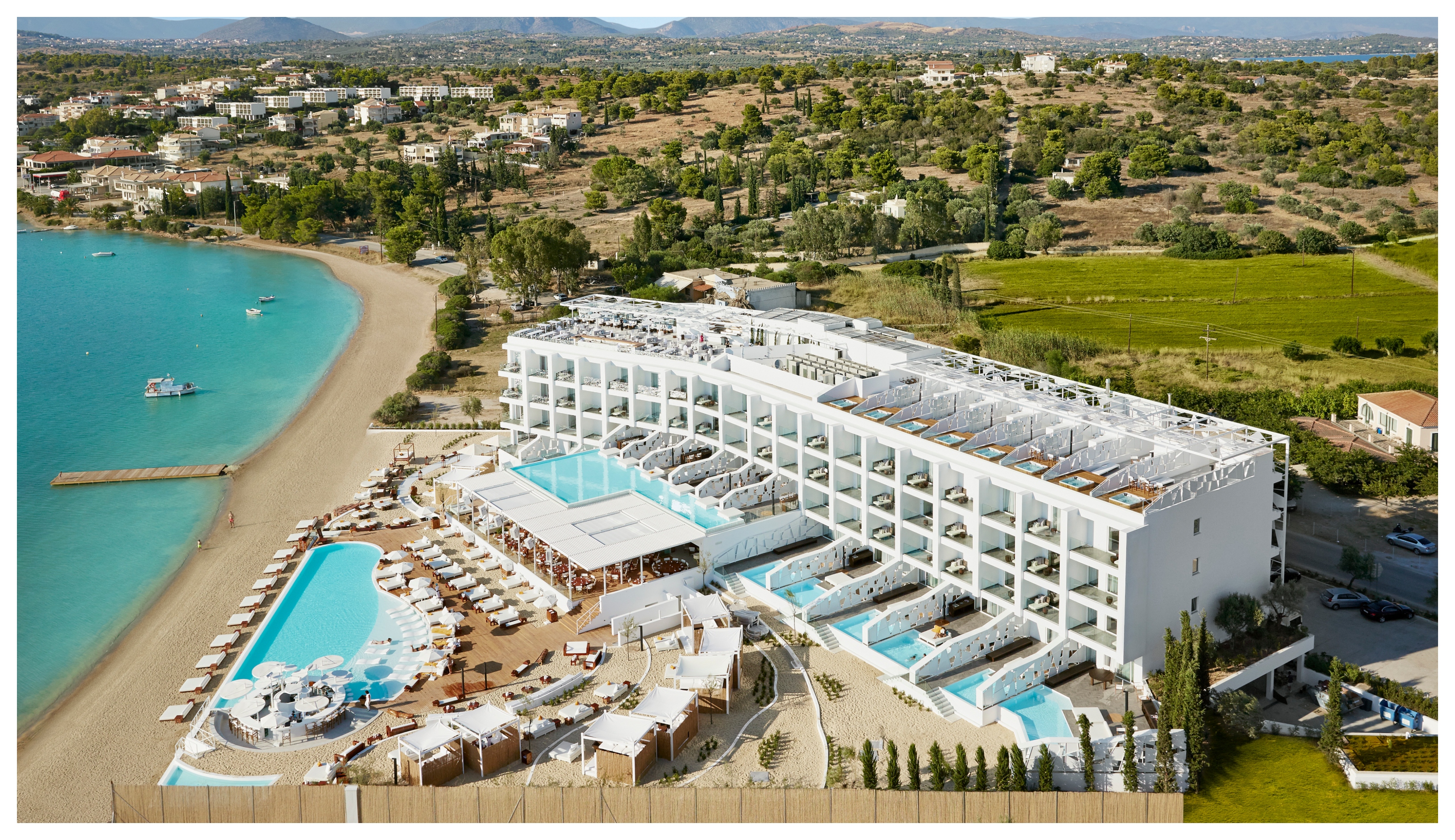 Qurio Rooftop Bar | Καλοκαιρινή Εμπειρία με Θέα & Ρυθμό στο Nikki Beach Porto Heli