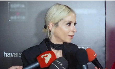 Η Σοφία Καρβέλα ξεσπά με… screenshot για τη χυδαία επίθεση στα social media