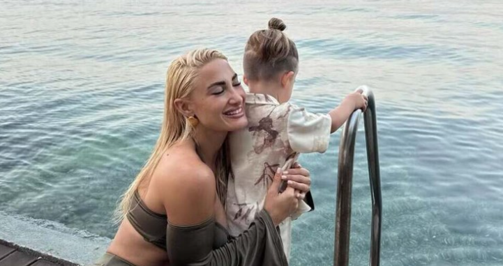 Η Ιωάννα Τούνη εξηγεί γιατί δεν πέρασε τα γενέθλιά με τον γιο της και πήγε… Ibiza