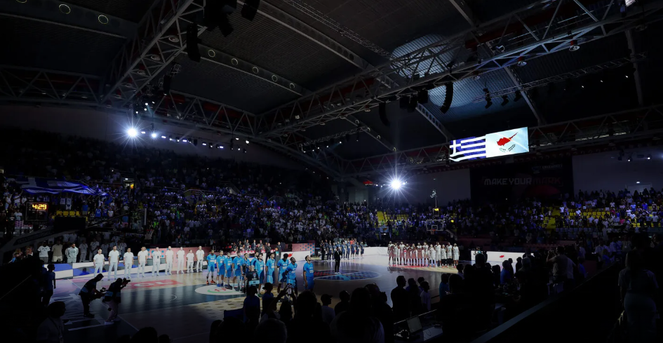 Συγκλονιστική και ιστορική στιγμή, με τον κοινό εθνικό ύμνο Κύπρου-Ελλάδας (ΒΙΝΤΕΟ)