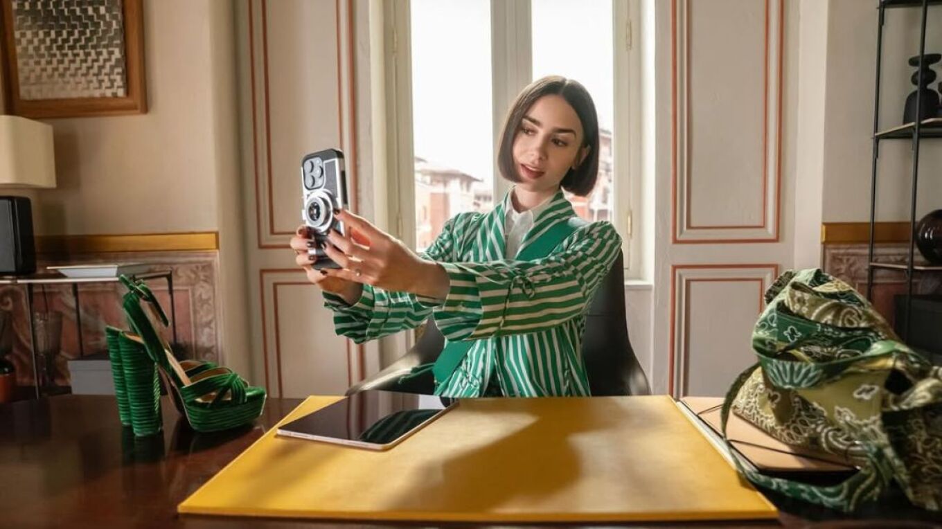 Emily in Paris: Πότε κάνει πρεμιέρα η πέμπτη σεζόν της σειράς; Δείτε τις πρώτες φωτογραφίες