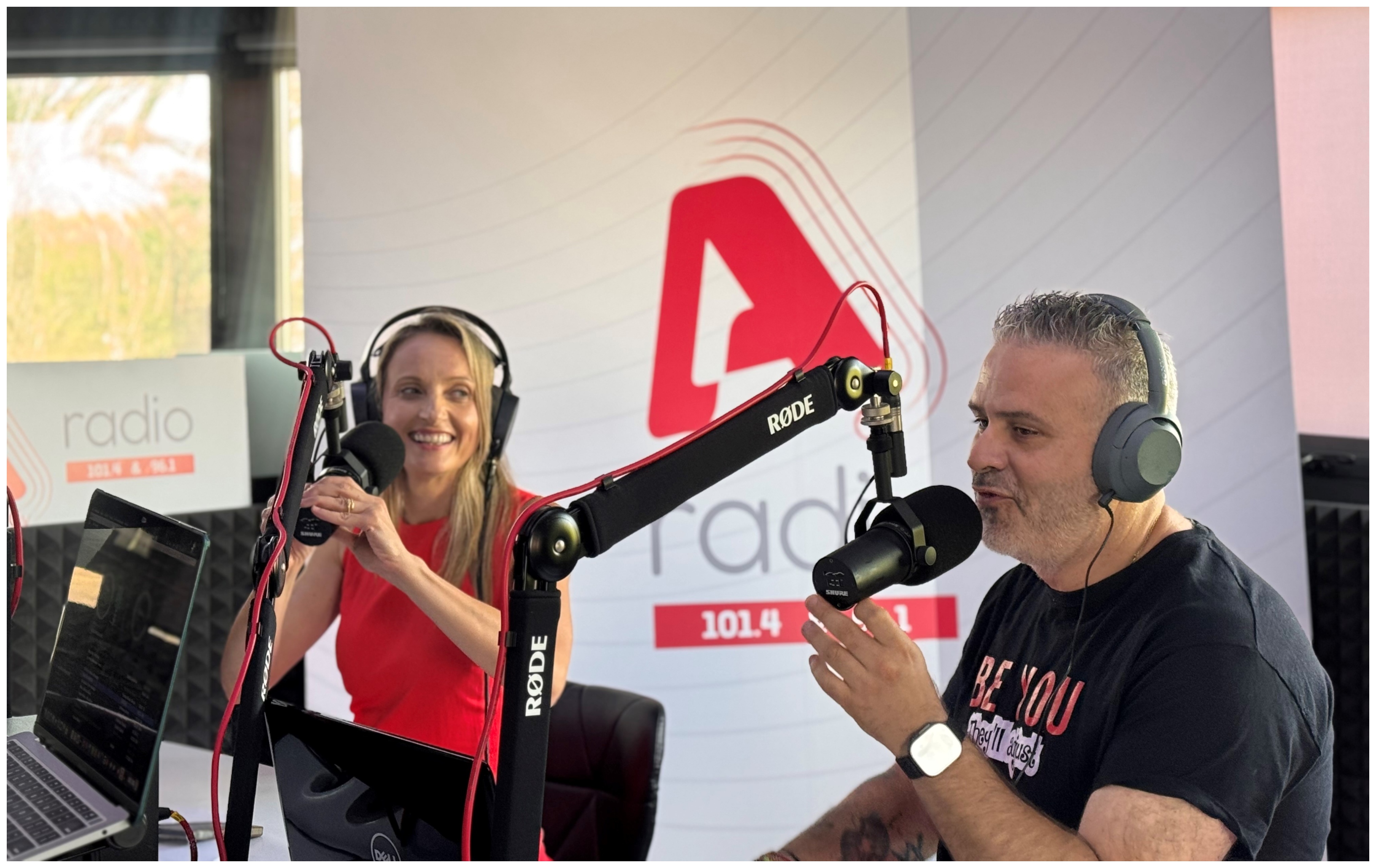 “Couple Trouble”: Πρεμιέρα στον Alpha Radio για τον Λούη Πατσαλίδη & την Αστέρω Κυπριανού (ΒΙΝΤΕΟ)