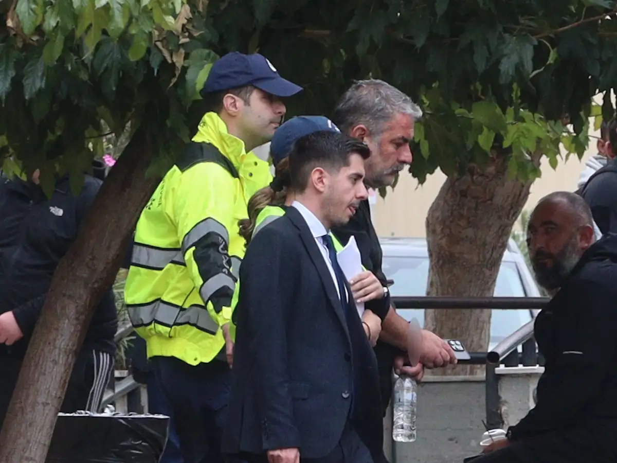 Βασίλης Μπισμπίκης: Δίωξη για πλημμέλημα στον ηθοποιό που προκάλεσε τροχαίο στη Φιλοθέη