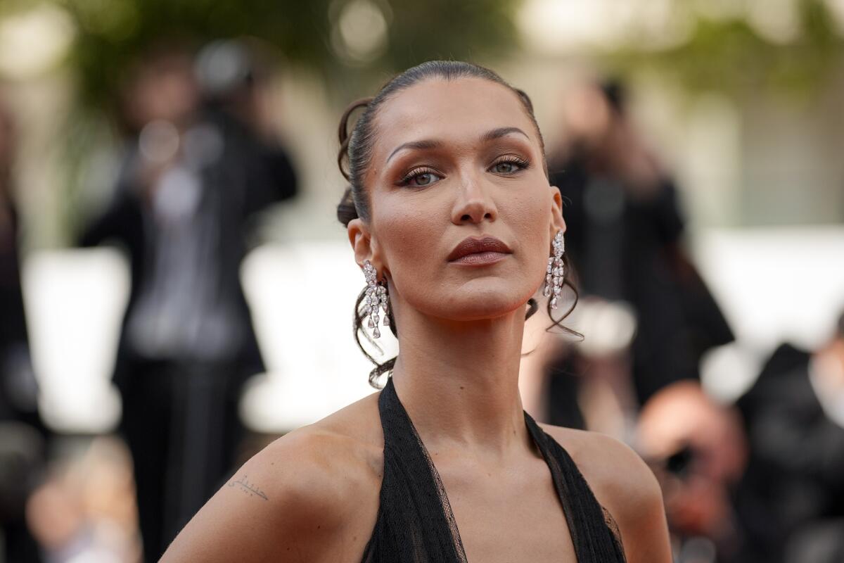 Συγκλονίζουν οι φωτογραφίες της Bella Hadid μέσα στο νοσοκομείο – Τι συνέβη (ΦΩΤΟ)