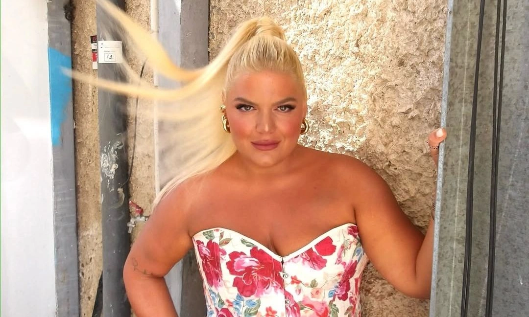 Η ανατρεπτική αλλαγή της Δανάης Μπάρκα (ΦΩΤΟ)