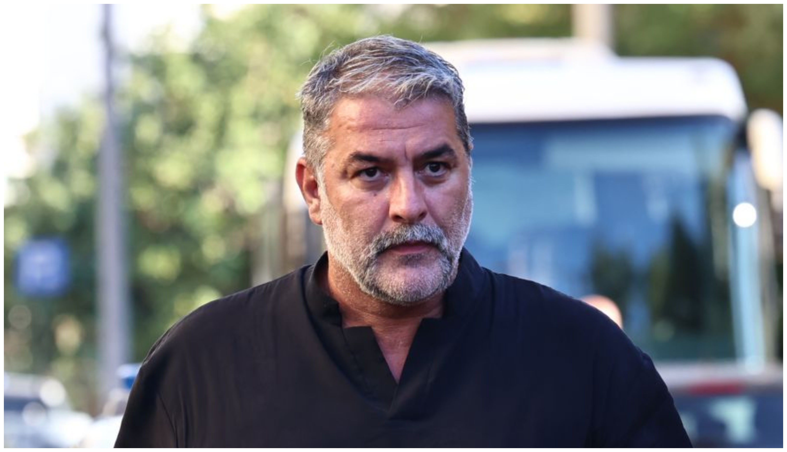 Βασίλης Μπισμπίκης: Πήρε γλυκά & ζήτησε συγγνώμη από τους κατοίκους της περιοχής μετά το τροχαίο